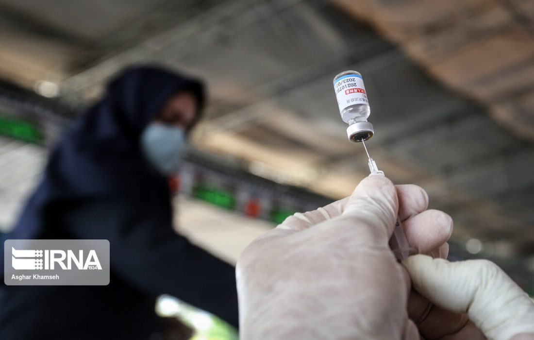 آغاز واکسیناسیون دانش‌آموزان در خوزستان