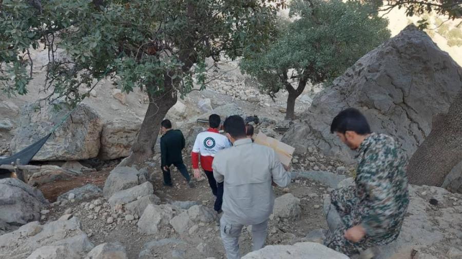 کمک رسانی فولاد اکسین به هموطنان عزیز مناطق زلزله زده شهرستان اندیکا
