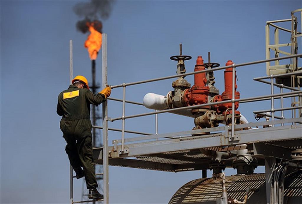 گازسوزی ۸۵ درصدی مناطق نفتخیز جنوب در پیش از انقلاب، اکنون به کمتر از ۲۰ ‏درصد رسیده است