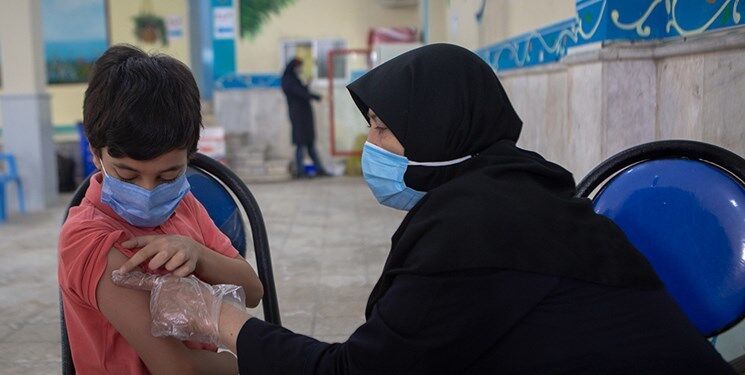 هشت درصد جمعیت بالای ۱۲ سال غرب اهواز هنوز واکسن نزده اند