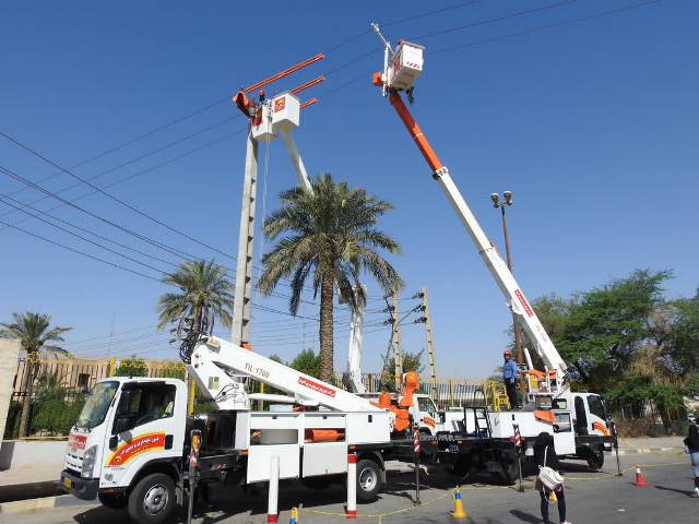 جابجائی و تعدیل بار ۲۹دستگاه ترانس برق در مرکز شهر اهواز