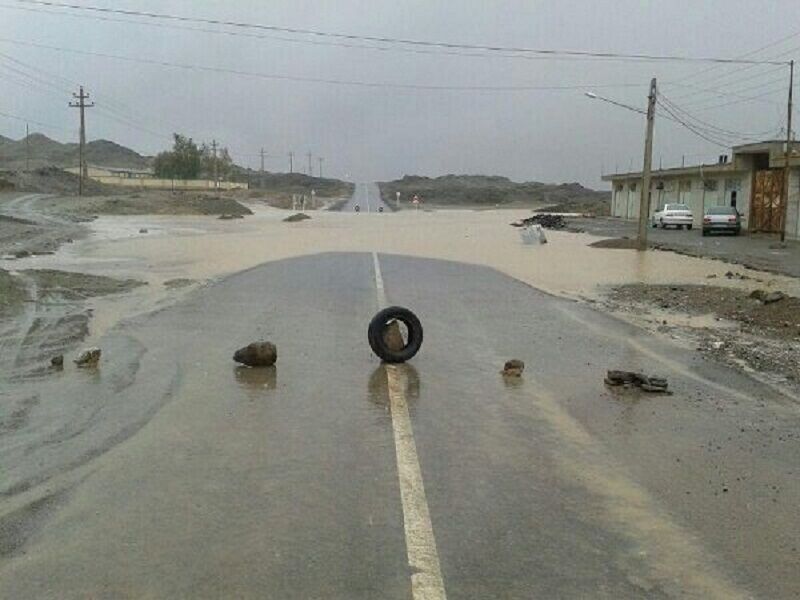 بارندگی مسیر ۹ روستای خوزستان را قطع کرد