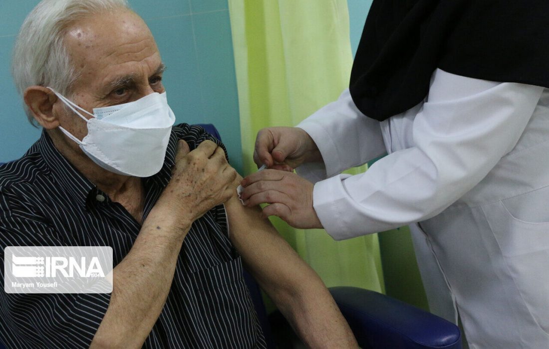 ۵۷ درصد خوزستانی ها هنوز دُز سوم واکسن کرونا را تزریق نکرده اند