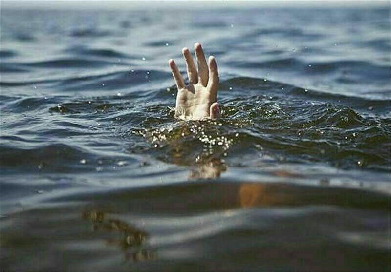 واژگونی قایق گردشگری در خرمشهر با ۱۲ سرنشین/سه جسد از آب گرفته شد