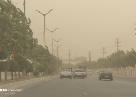 تداوم ریزگردها ادارات و مراکز آموزشی خوزستان را به تعطیلی کشاند