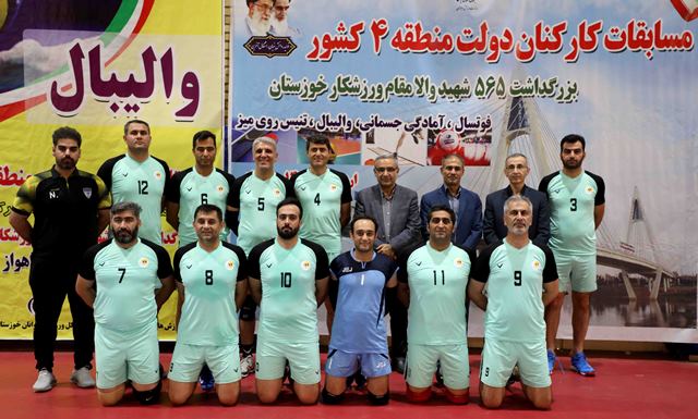حضور تیم والیبال صنعت آب و برق خوزستان در مسابقات ورزشی کارکنان دولت