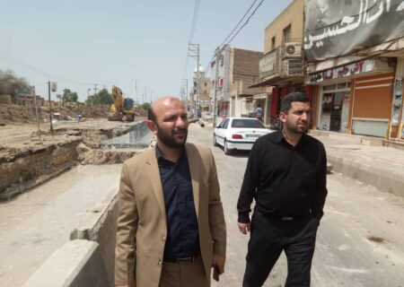 بازدید رئیس و عضو شورای شهر اهوز از روند پروژه شهید کجباف و لوله گذاری شرکت آبفا اهواز