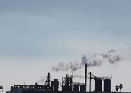 شرکت‌های کربن و لوله‌سازی باید سریع‌تر از حریم شهر اهواز خارج شوند