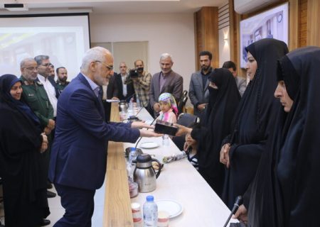 ۱۰۳۷ واحد مسکونی به مددجویان خوزستانی کمیته امداد امام(ره) تحویل داده شد￼