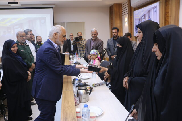 ۱۰۳۷ واحد مسکونی به مددجویان خوزستانی کمیته امداد امام(ره) تحویل داده شد￼