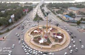 گل کاری و زیباسازی عرصه های سبز منطقه ۳ شهرداری اهواز در استقبال از نوروز ۱۴۰۲
